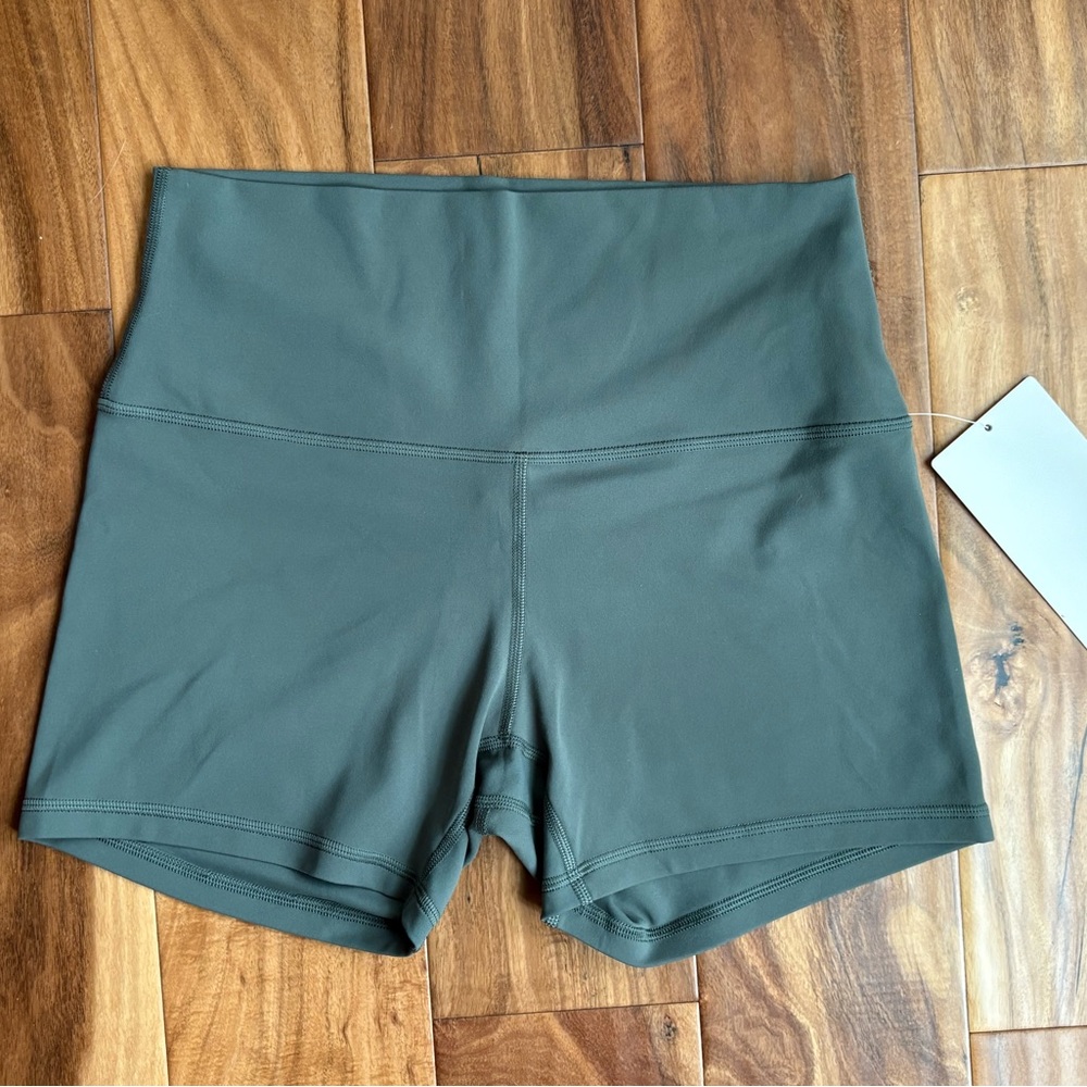 NWT Lululemon Athletica High Waist Dark Forest Green Align Shorts 4” Size 8